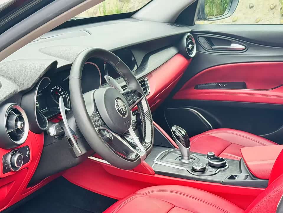 Alfa Romeo Stelvio Alfa Romeo Stelvio