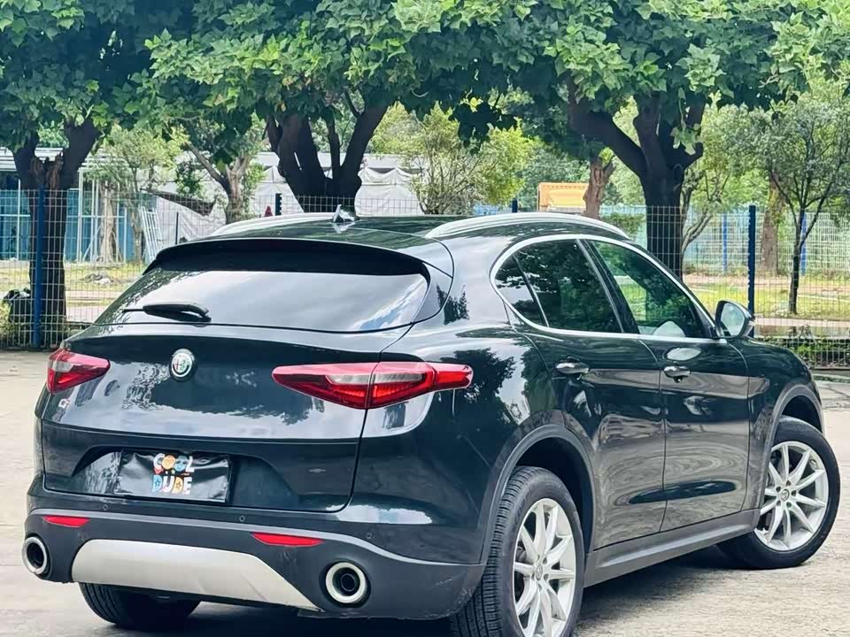 Alfa Romeo Stelvio Alfa Romeo Stelvio