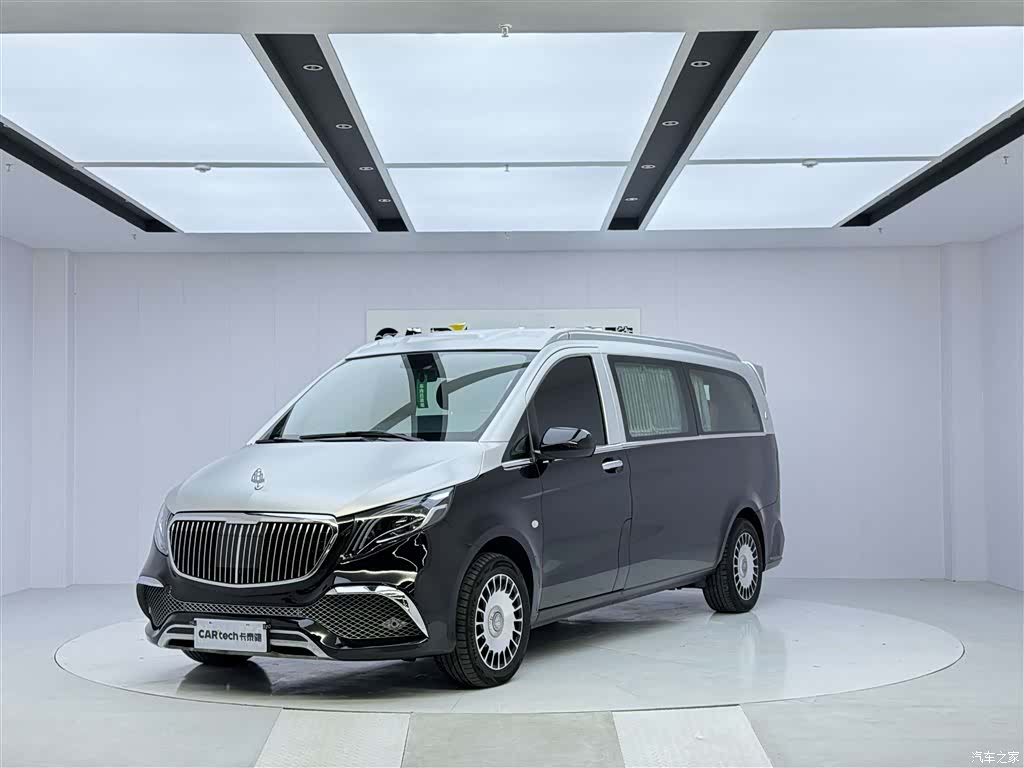 Mercedes-Benz 7, 2023 1
