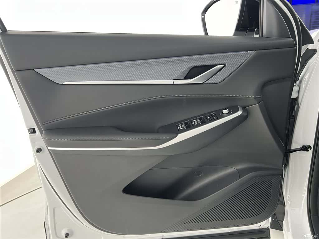 Changan CS75, 2025 12