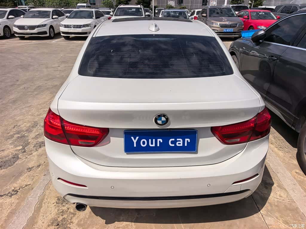 BMW 1 Series, 2018 все фото