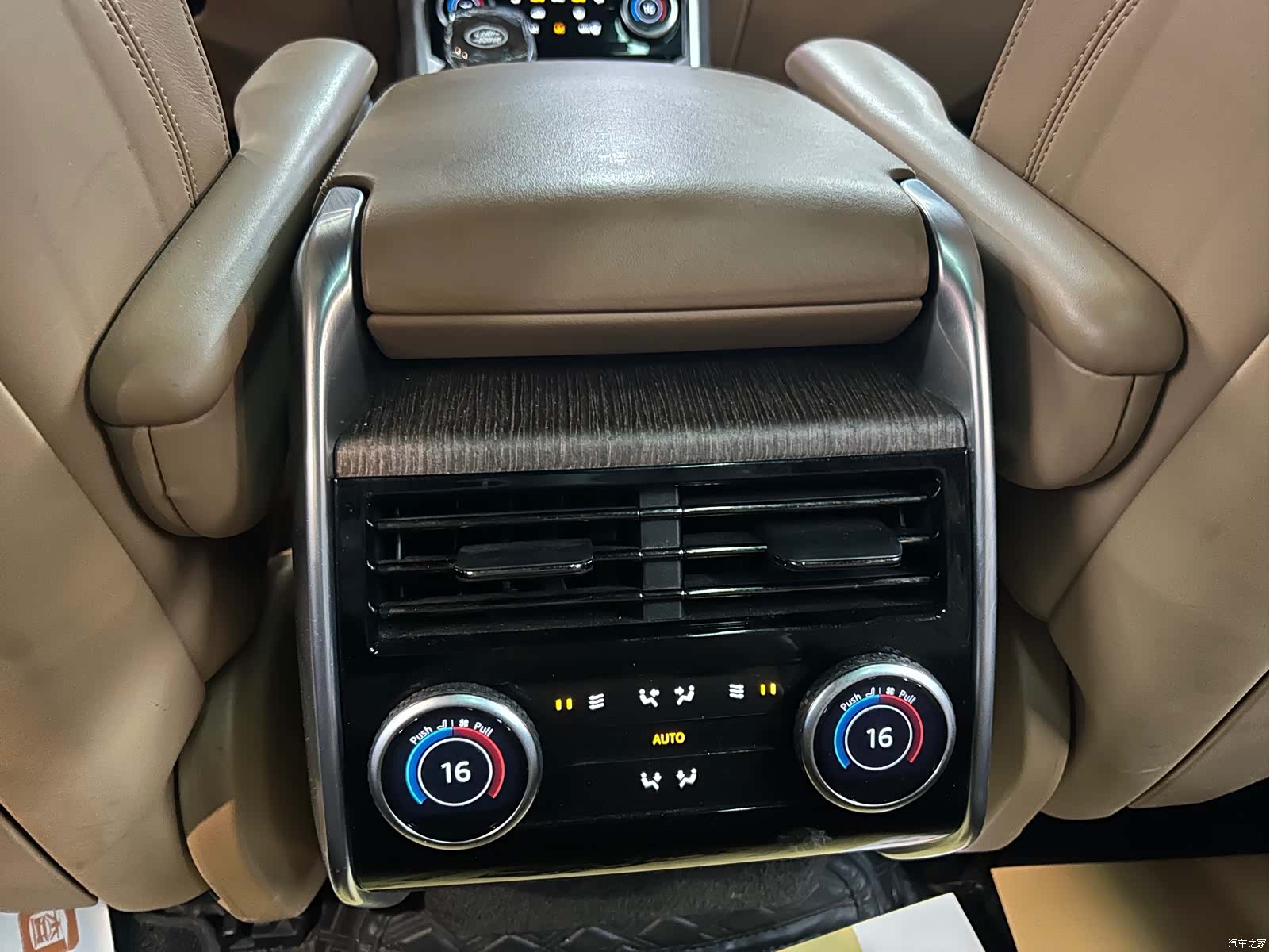 Land Rover Range Rover, 2023 34