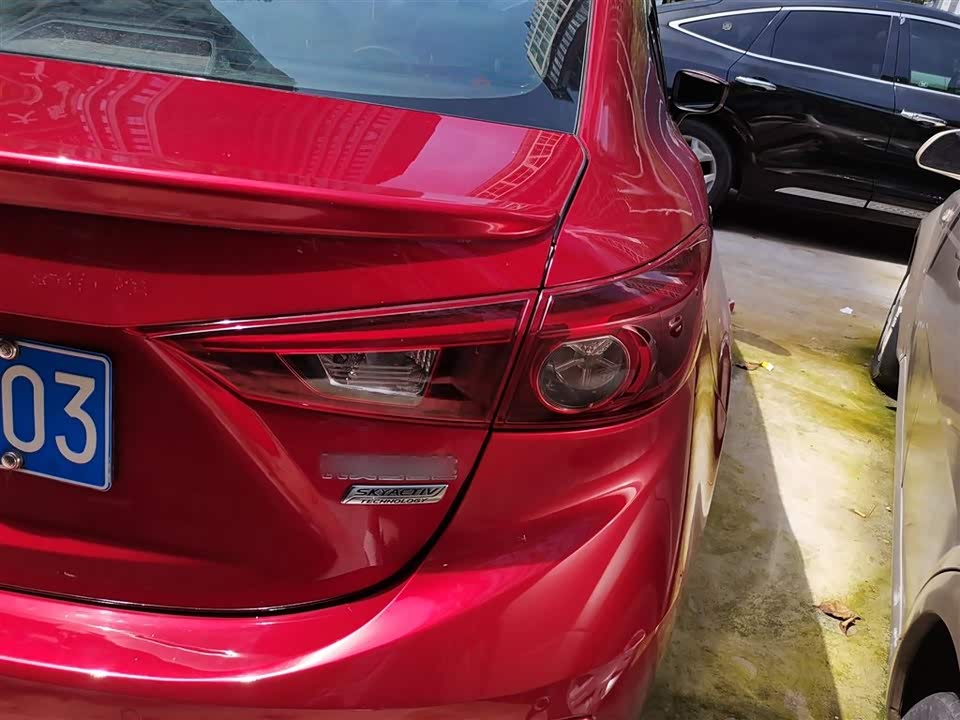 Mazda 3 Angkesaila