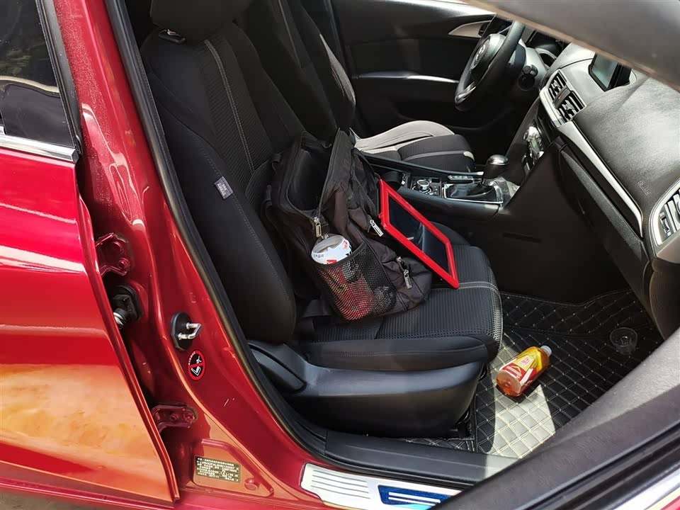 Mazda 3 Angkesaila