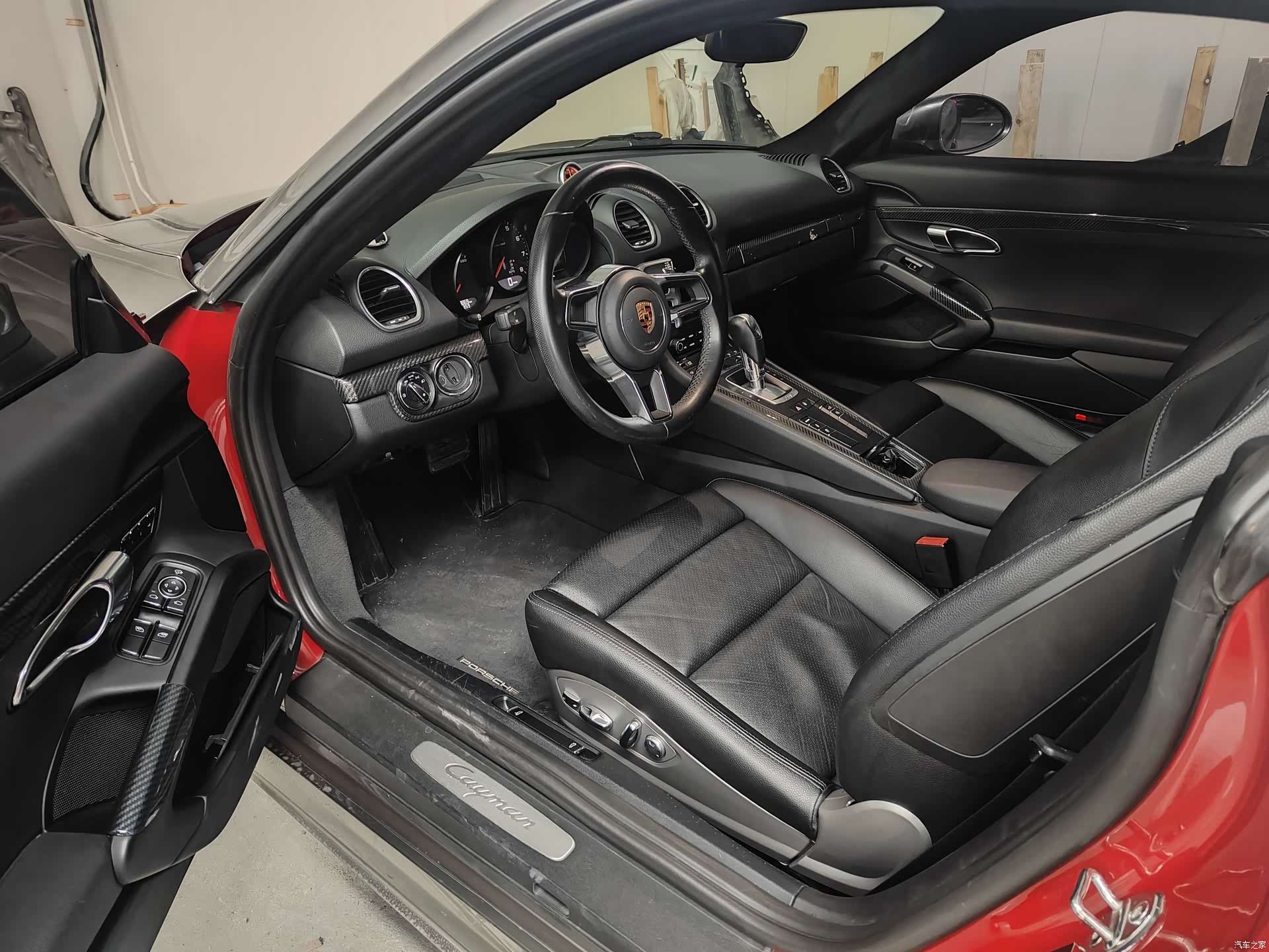 Porsche Cayman, 2017 11