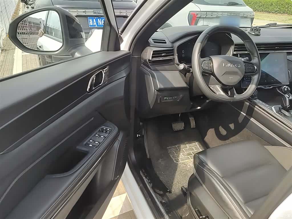 Lynk & Co 01, 2023 12