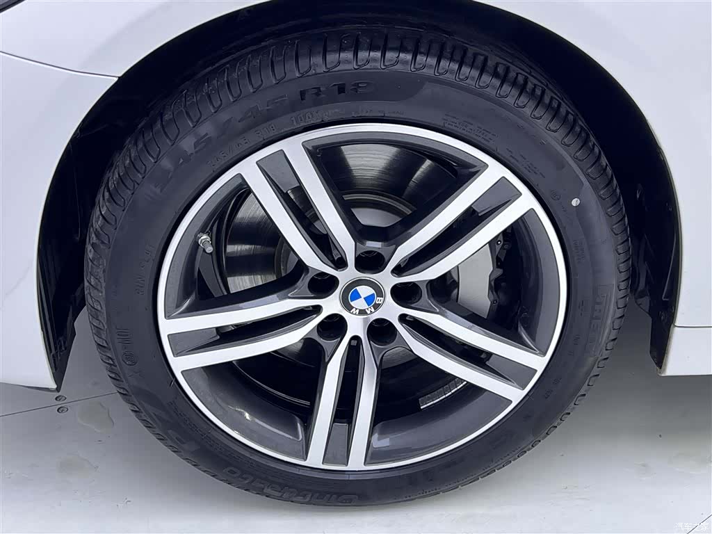 BMW 5 Series, 2022 11