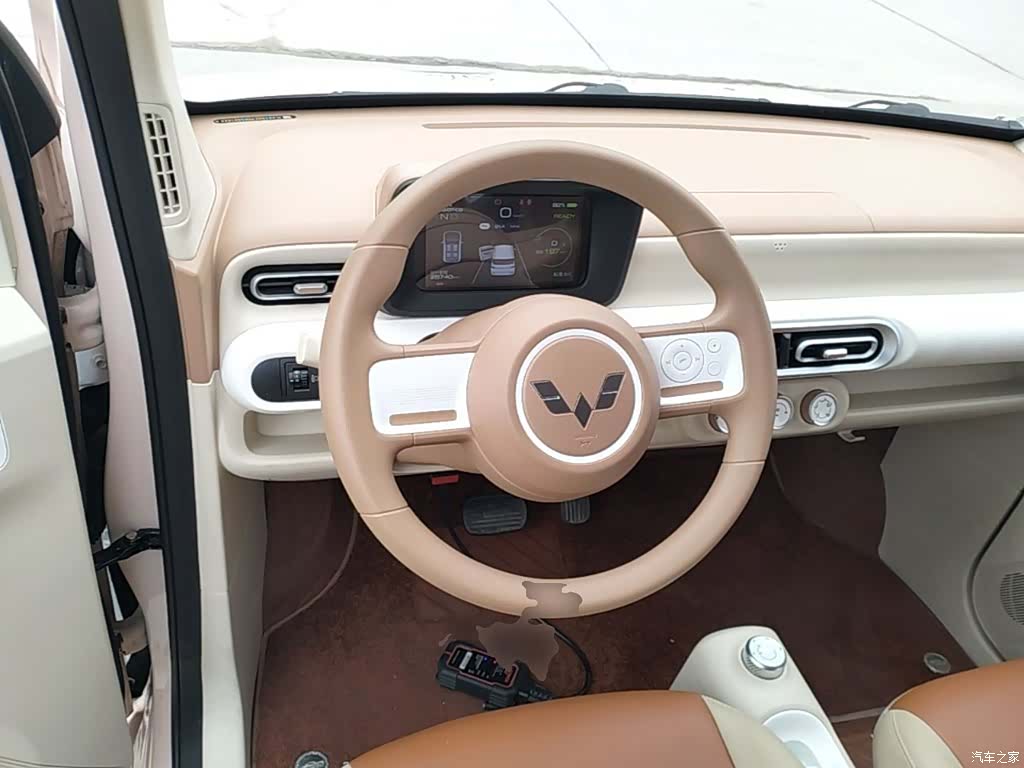 Wuling MINIEV, 2024 11