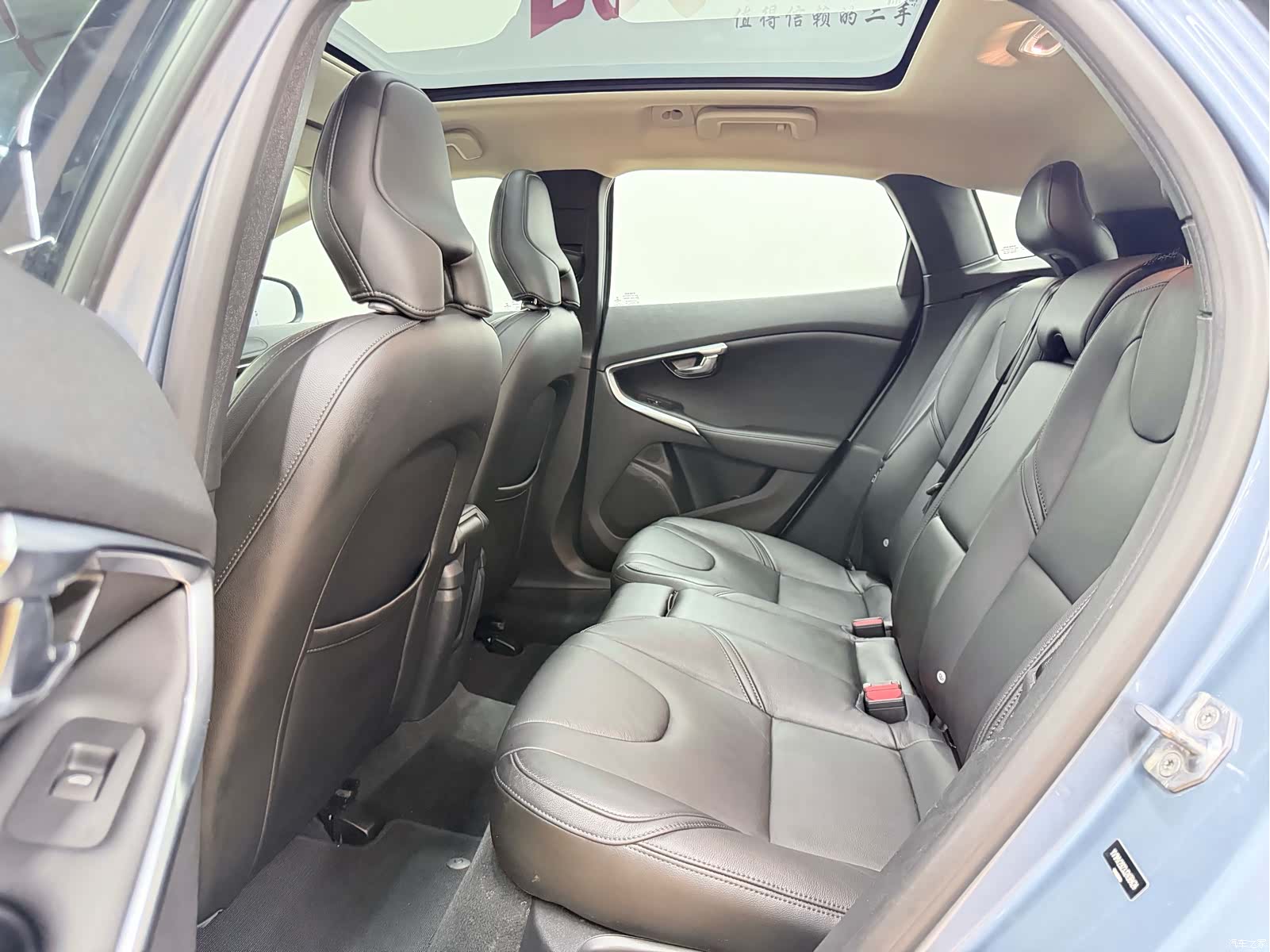Volvo V40, 2018 20