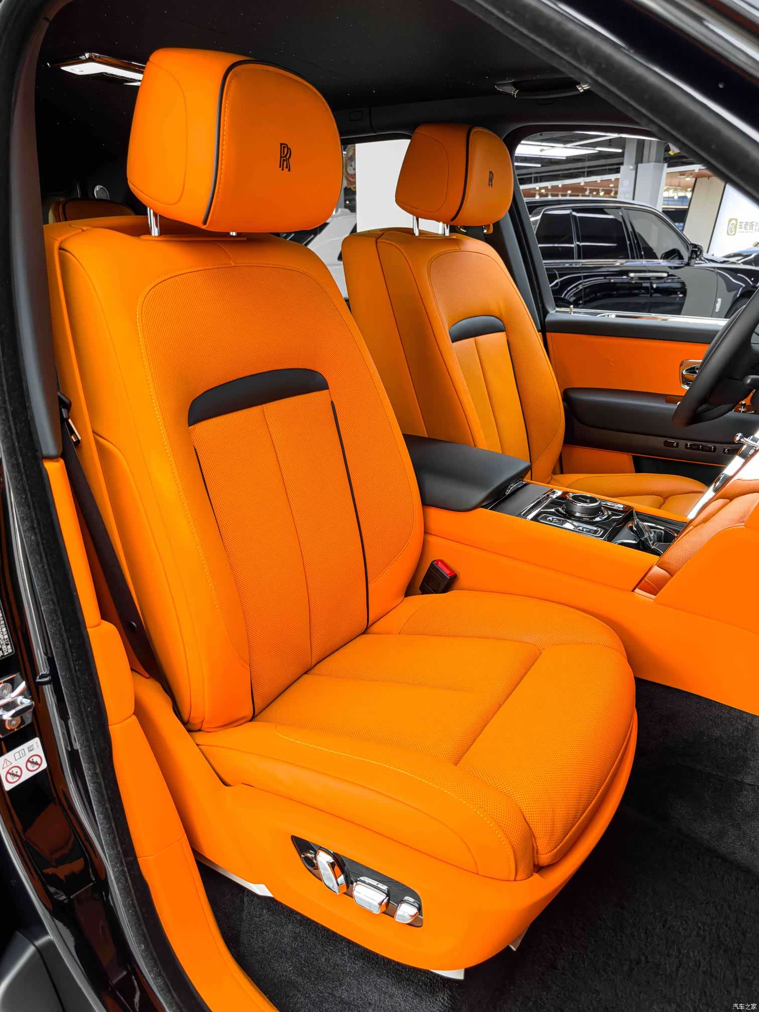 Rolls-Royce Cullinan, 2023 12