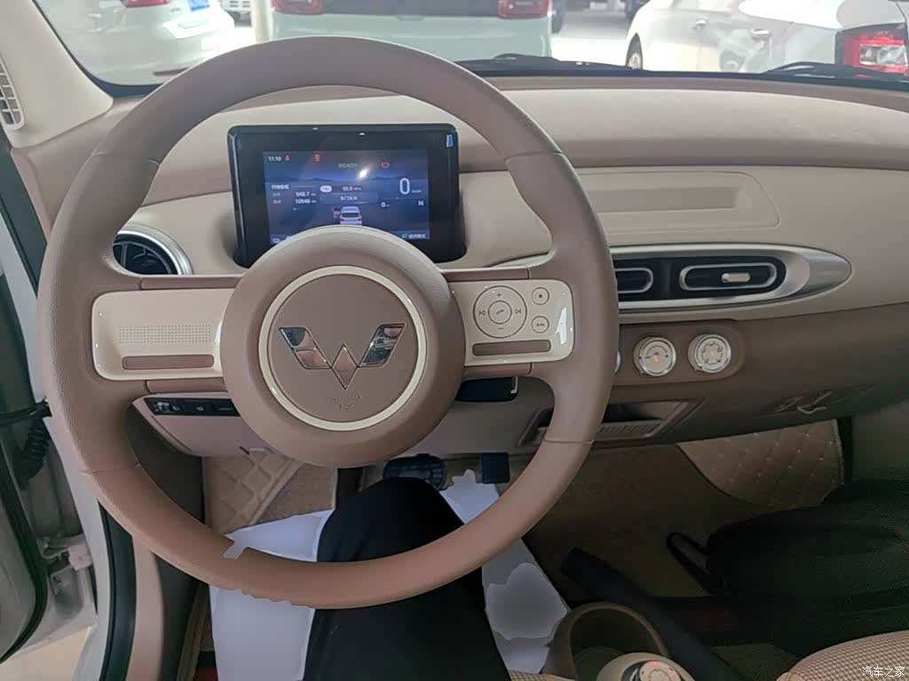 Wuling MINIEV, 2025 10