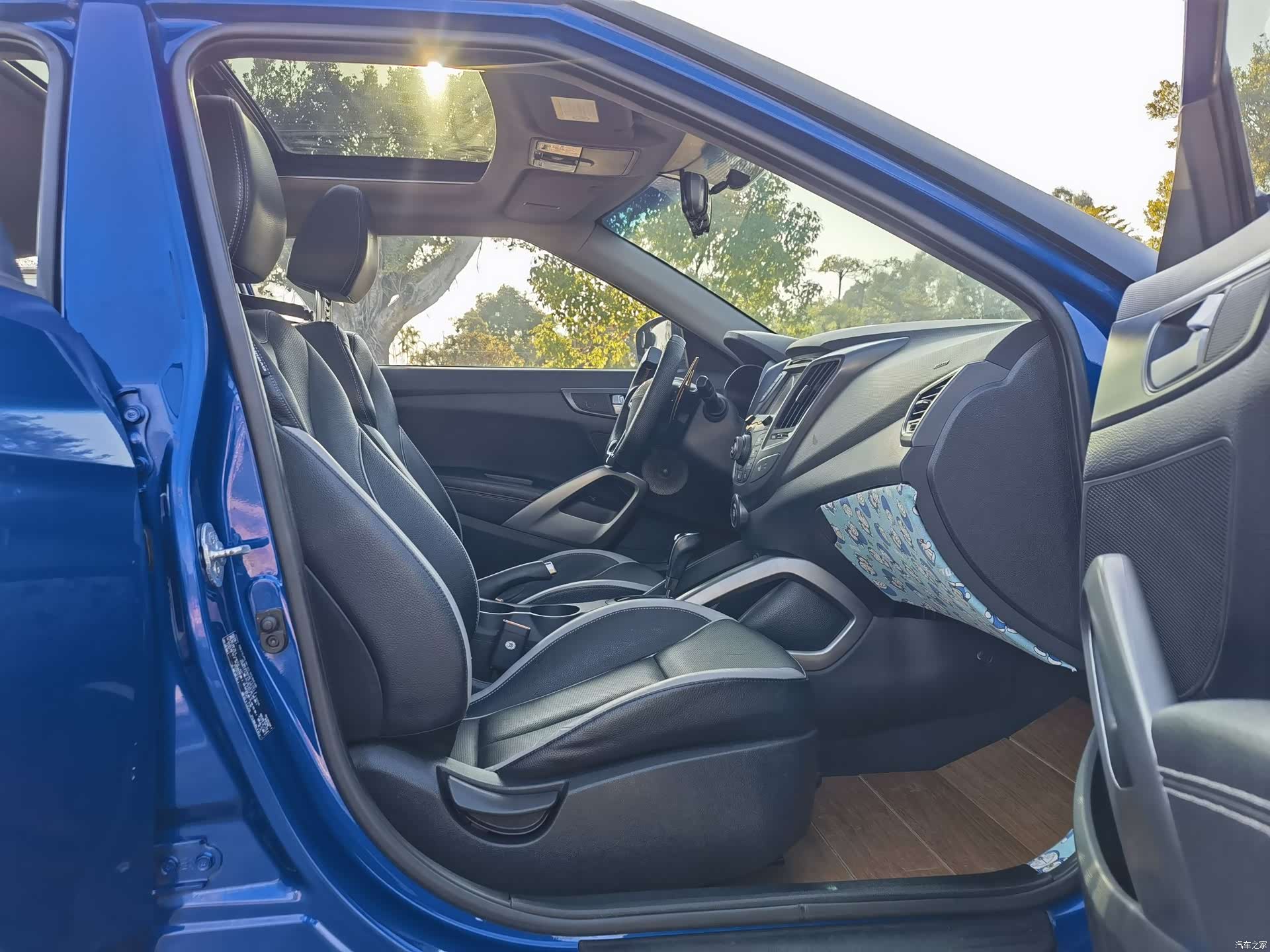 Hyundai Veloster, 2015 9