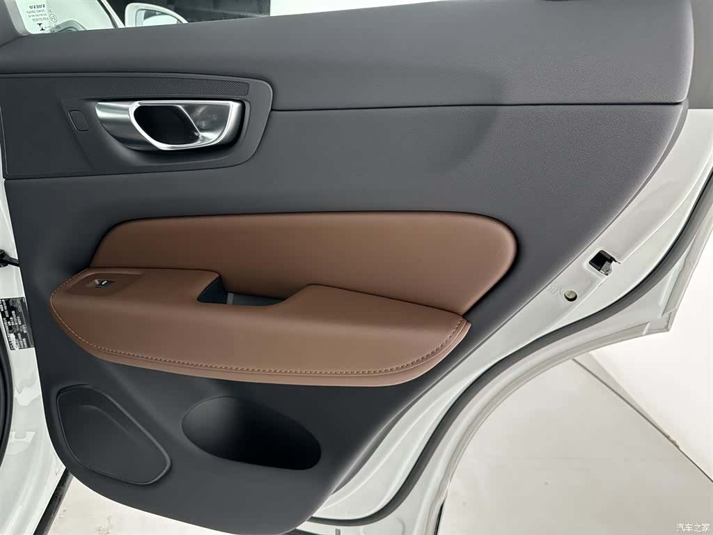 Volvo XC60, 2024 21