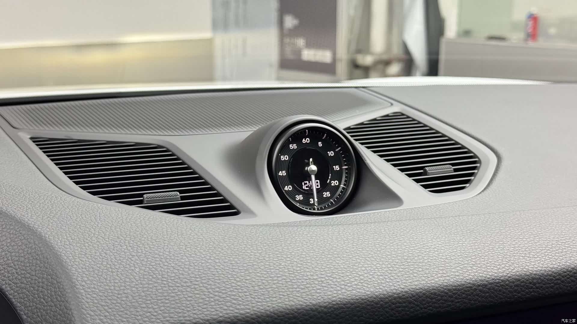Porsche Cayenne, 2024 18