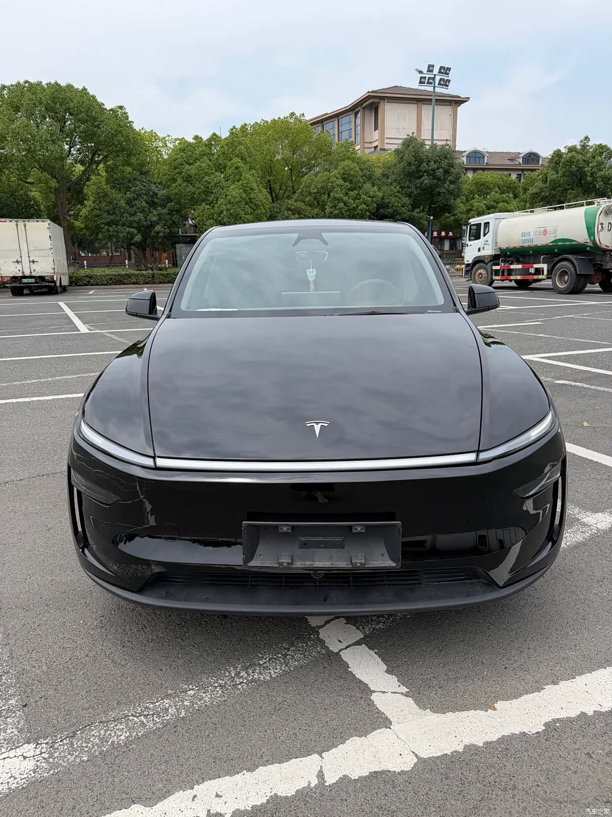 Tesla Model Y, 2026 2
