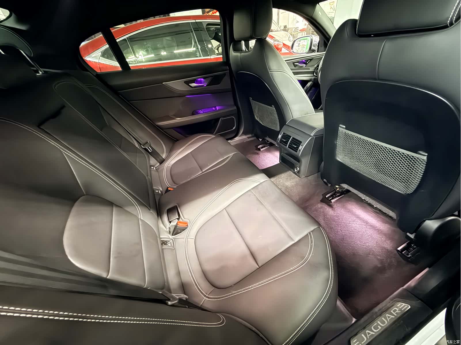 Land Rover XEL, 2021 11