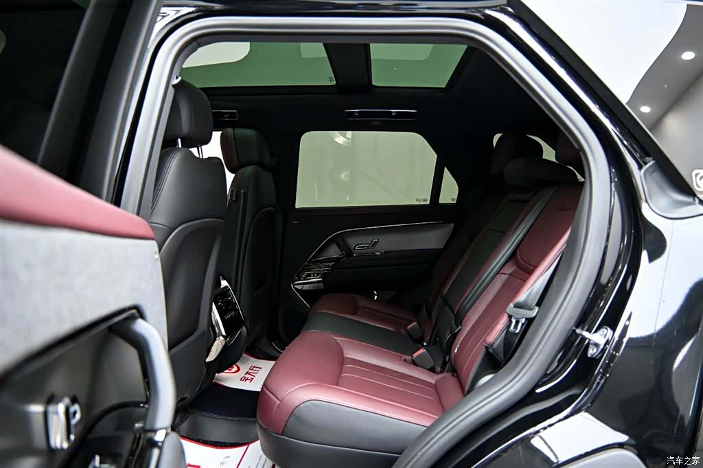 Land Rover Range Rover, 2025 12