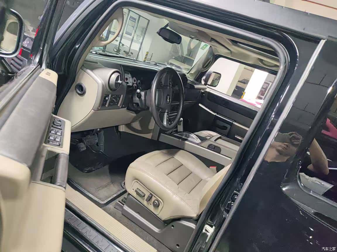 Hummer H2, 2004 8