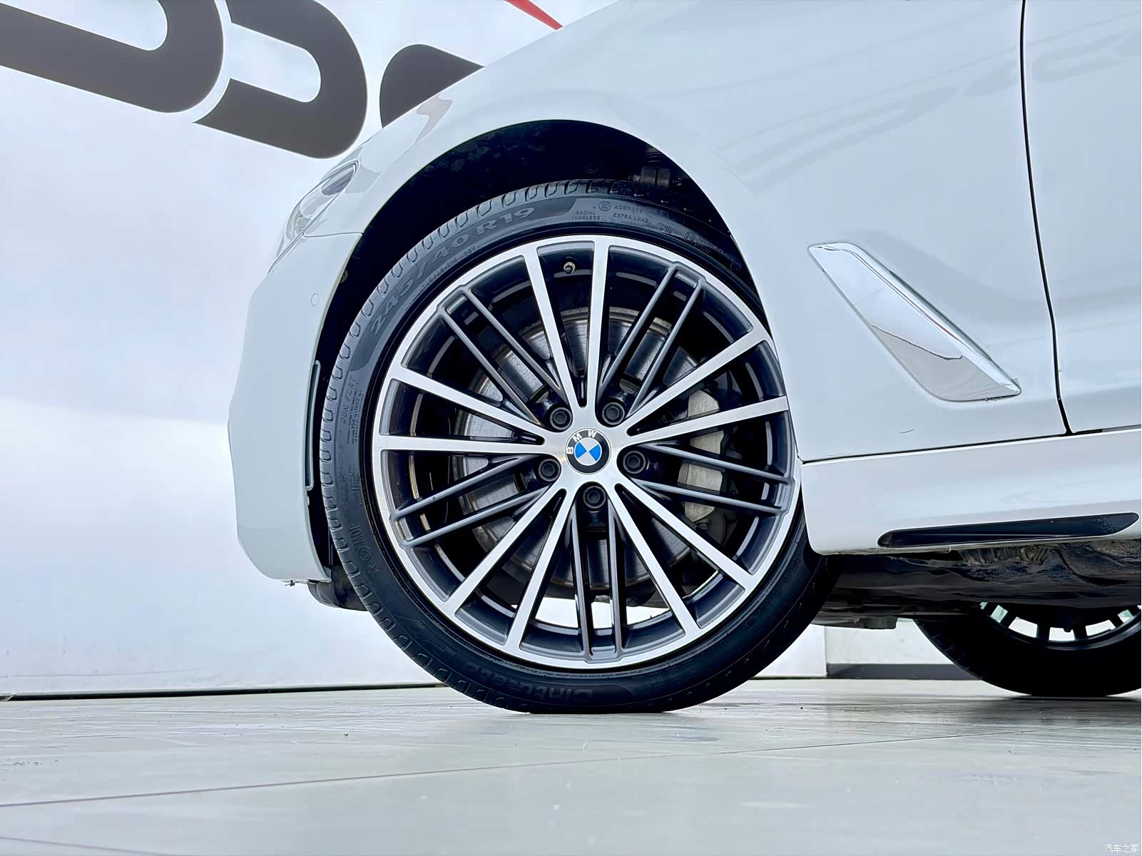 BMW 5 Series, 2020 19