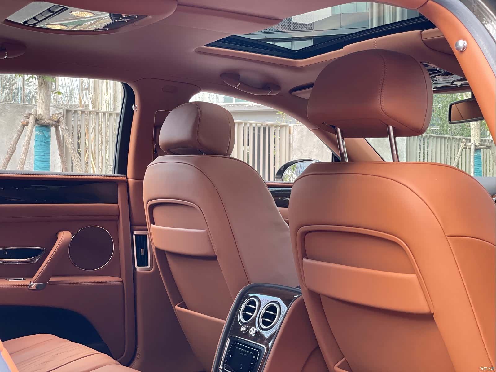 Bentley Flying Spur, 2018 11