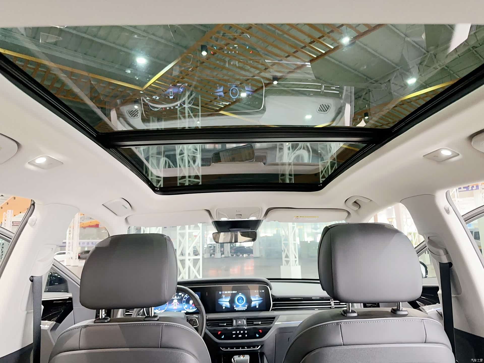 Hongqi HS5, 2023 20