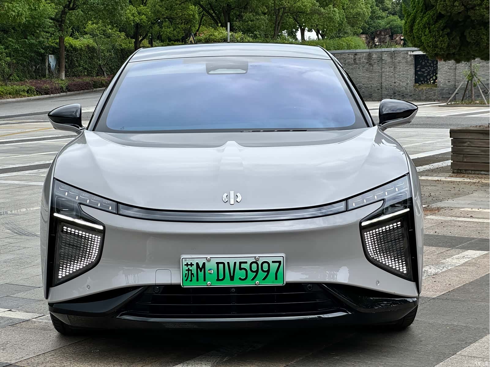 HiPhi X, 2022 2
