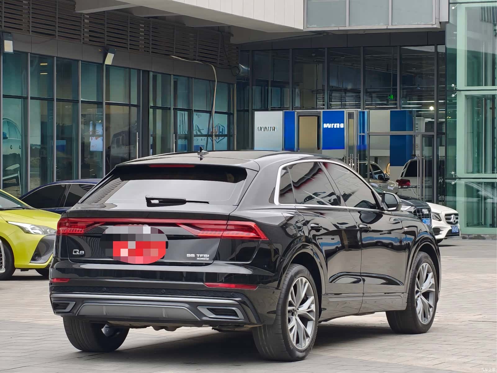 Audi Q8, 2023 17