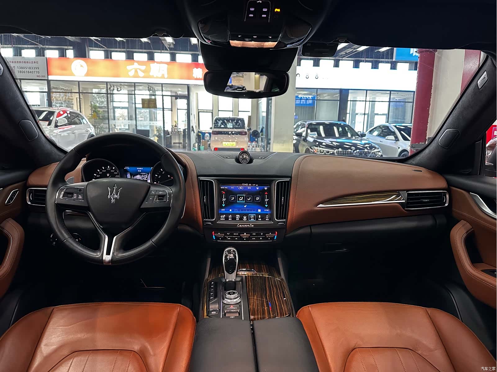 Maserati Levante, 2017 21