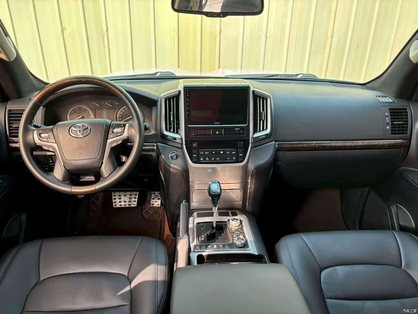 Toyota Land Cruiser, 2016 все фото