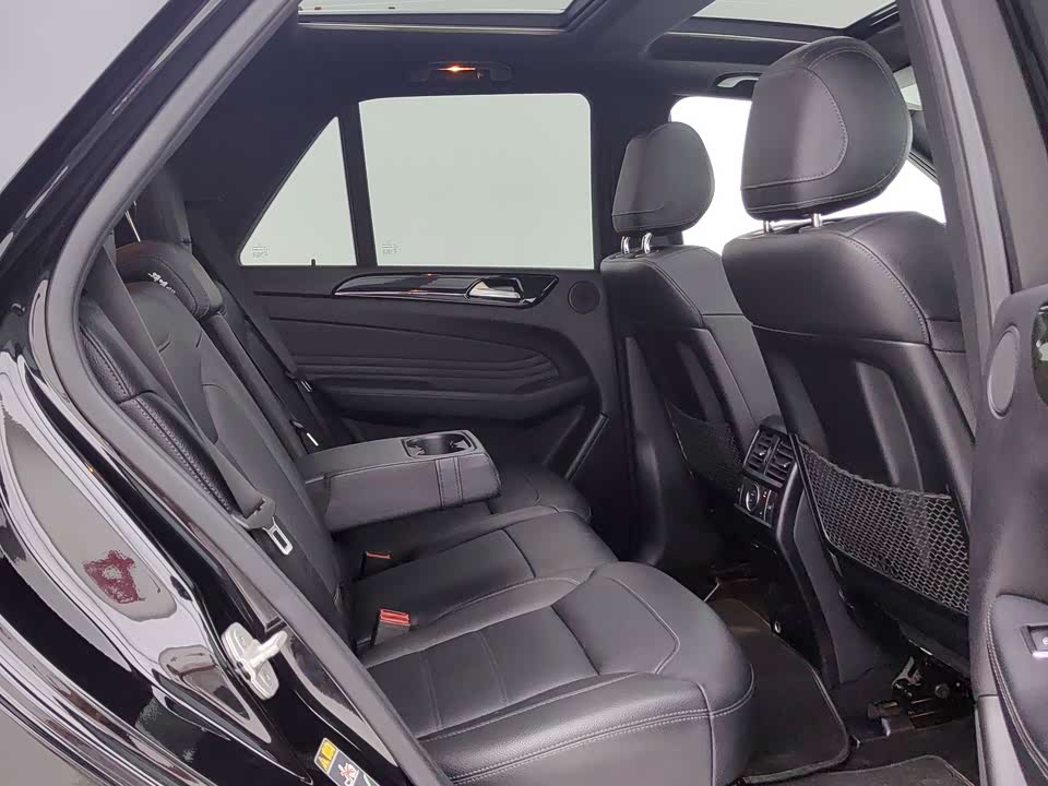 Mercedes-Benz GLE Mercedes-Benz GLE