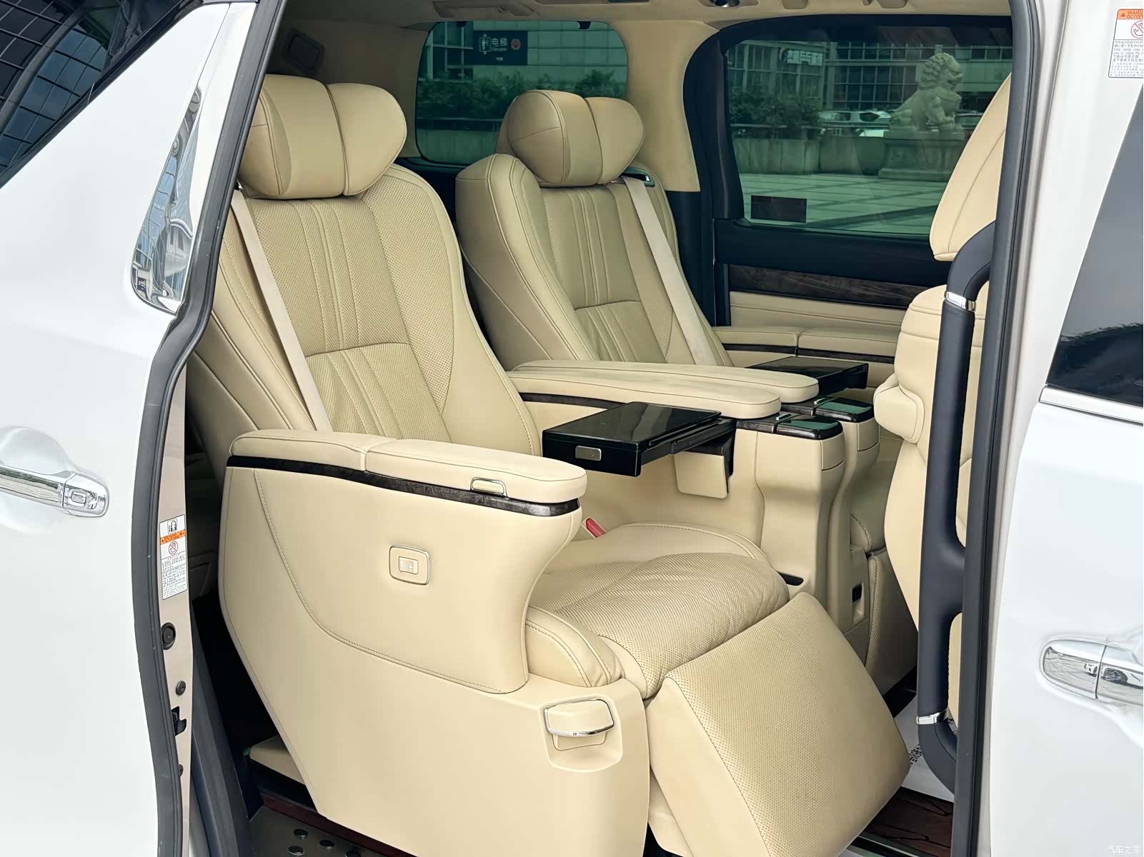 Toyota Vellfire, 2020 14
