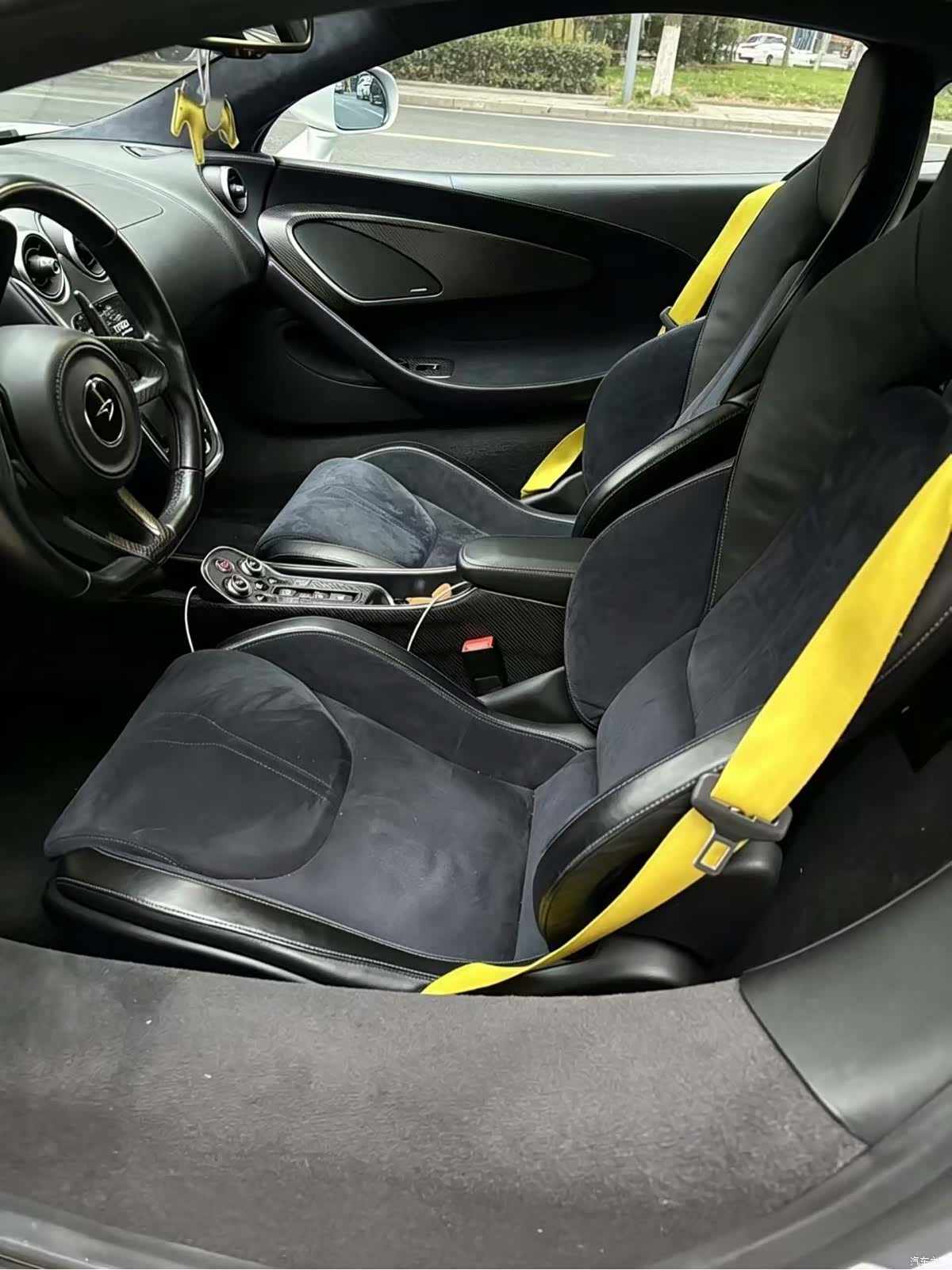 McLaren 570, 2017 все фото