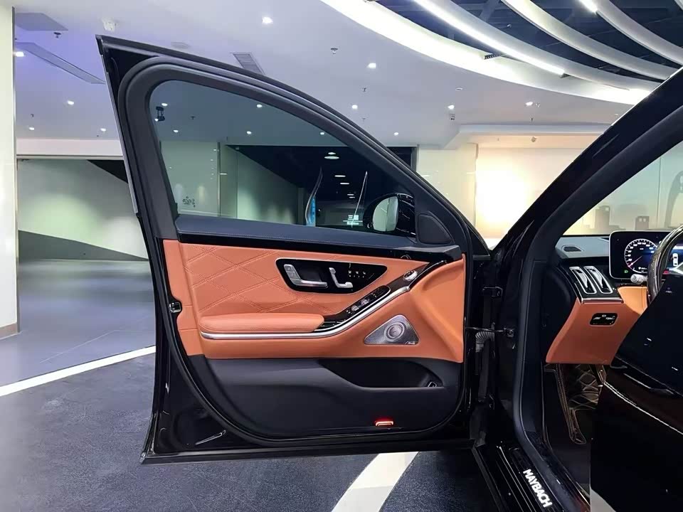 Mercedes-Benz Maybach S-class