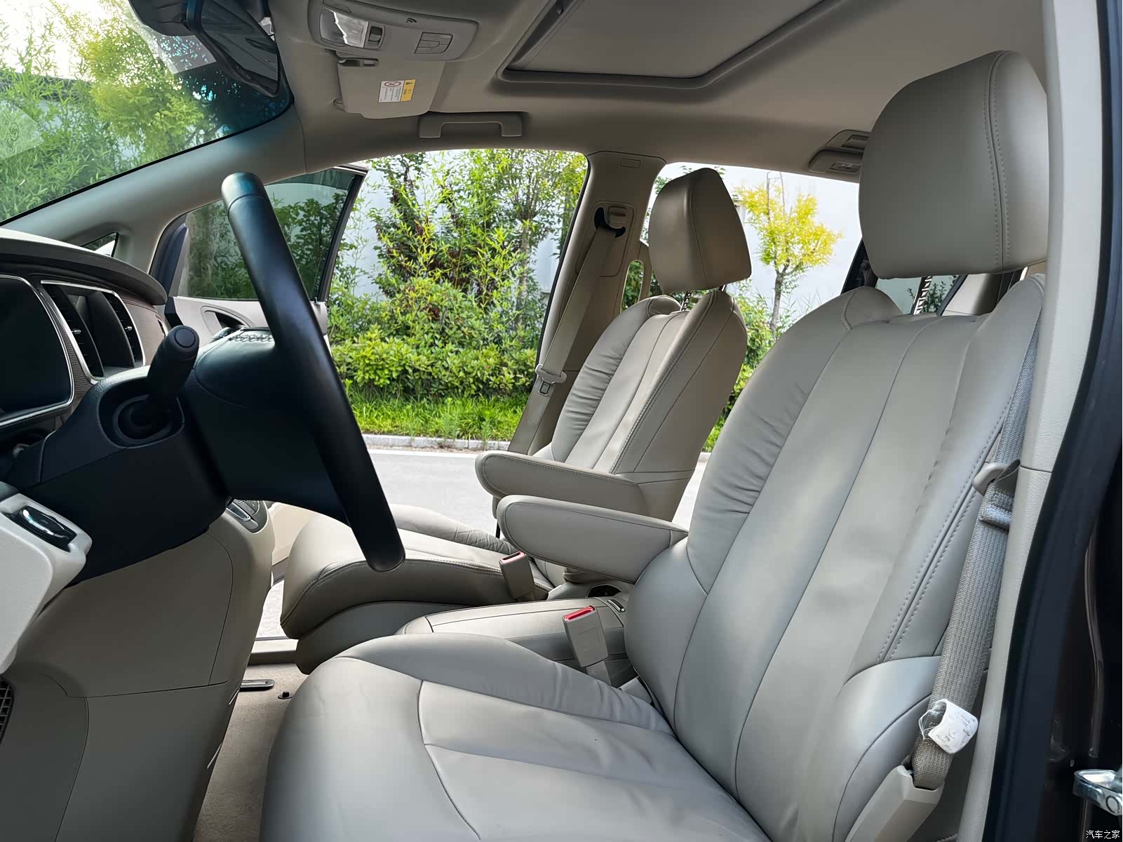 Buick GL8, 2017 11