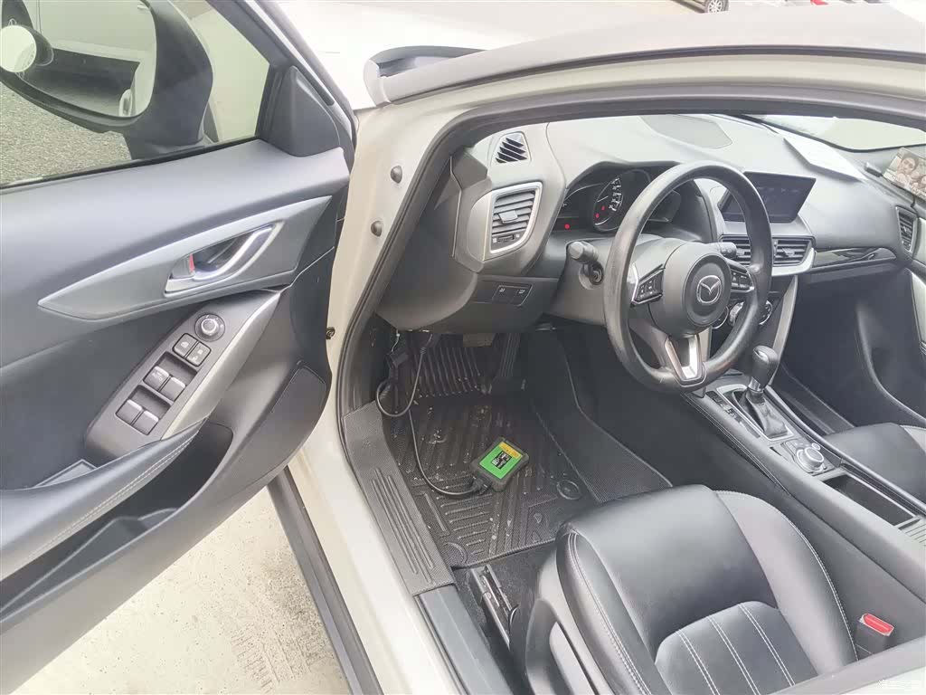 Mazda CX-4, 2019 16