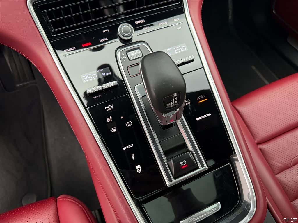 Porsche Panamera, 2019 11