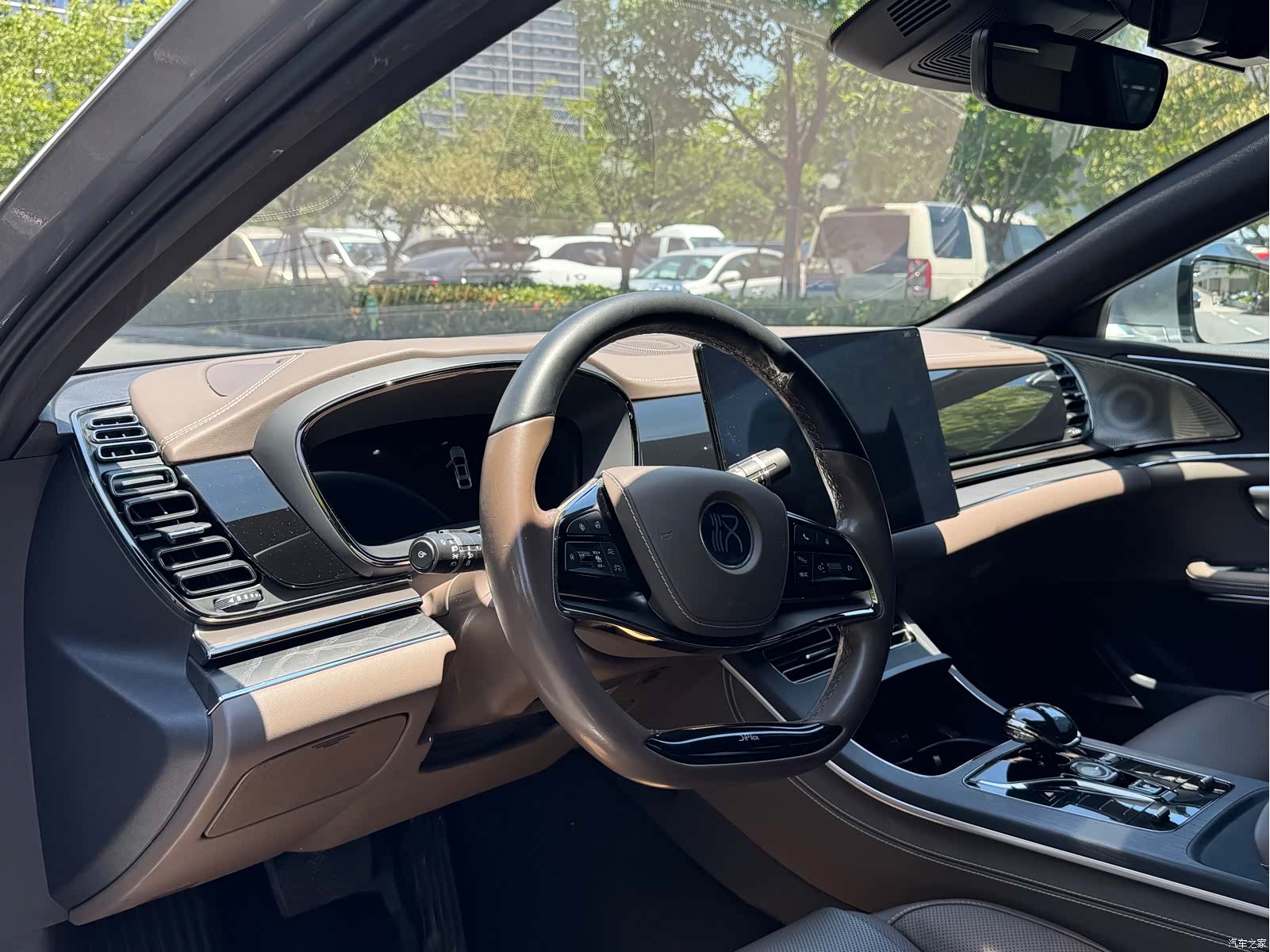 BYD Han, 2022 11