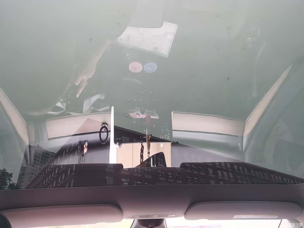Tesla Model Y, 2023 9