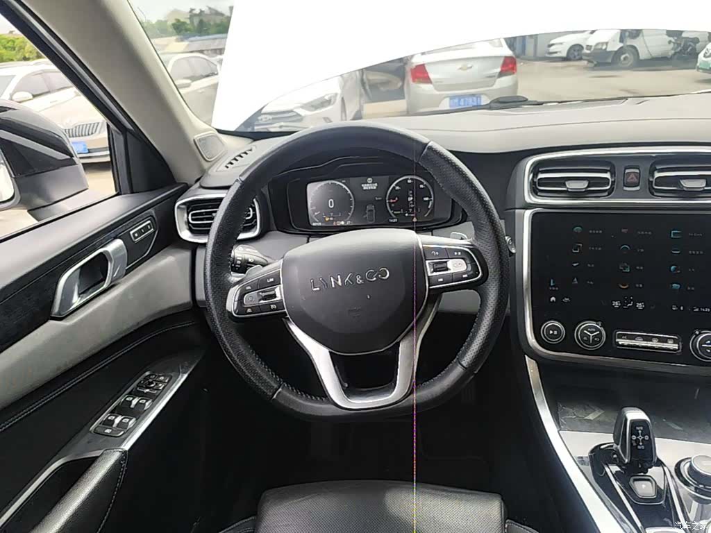 Lynk & Co 01, 2020 11