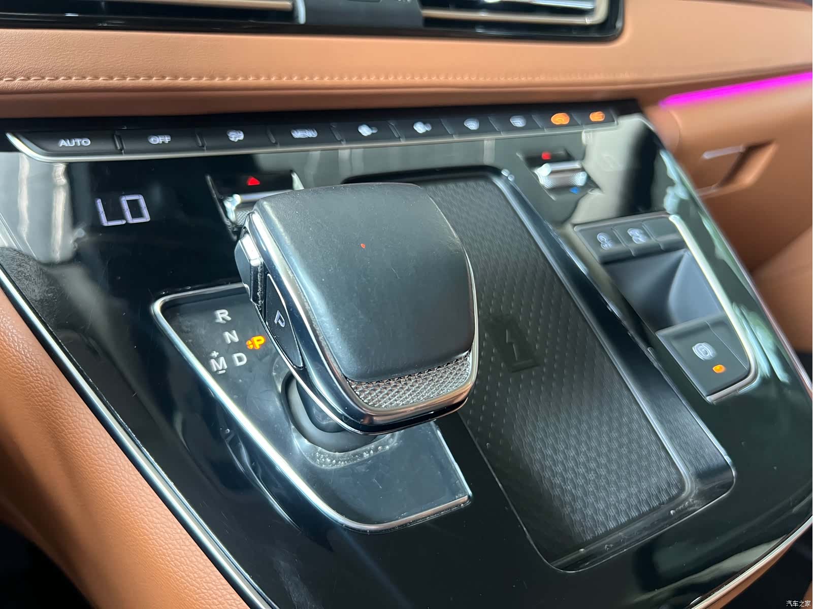 Hongqi HQ9, 2023 14