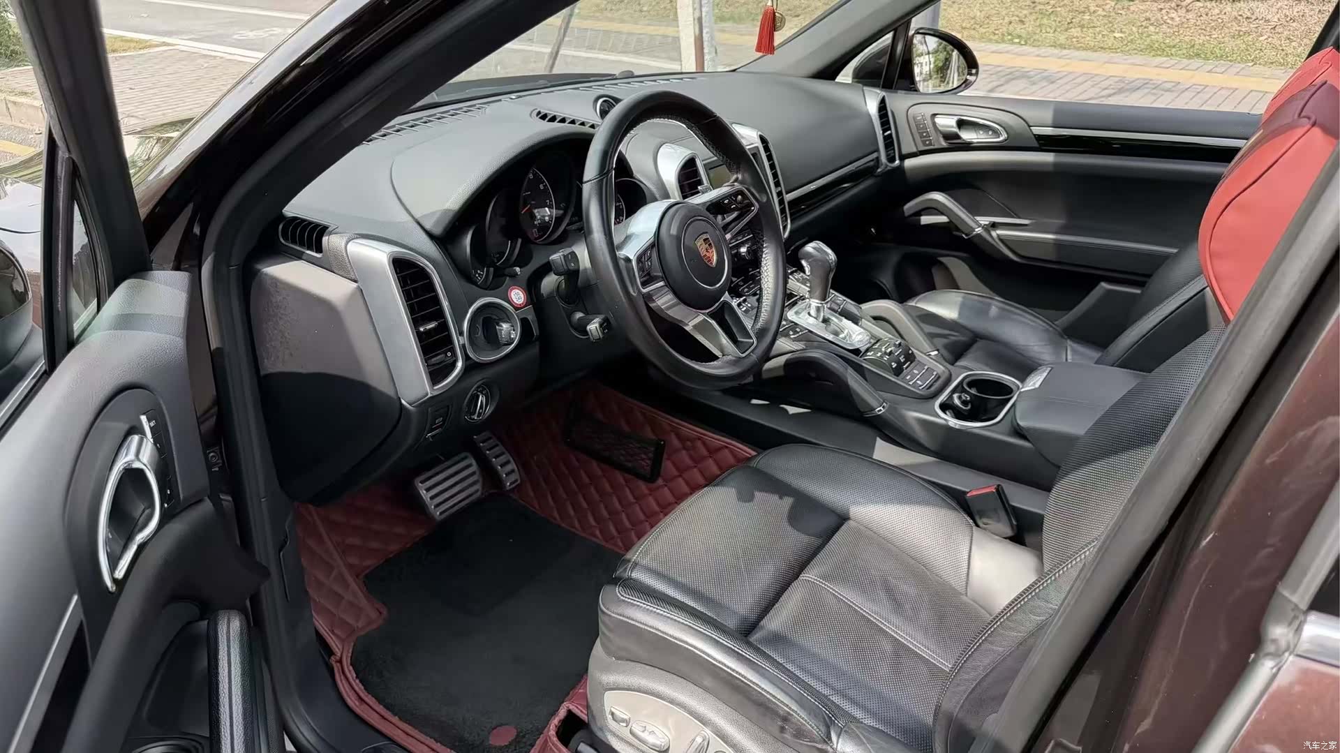 Porsche Cayenne, 2015 4
