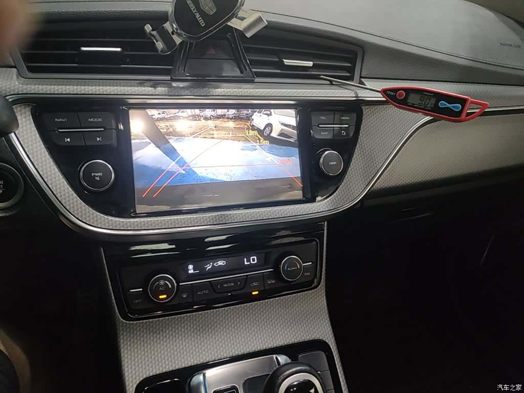 Geely Emgrand, 2016 13