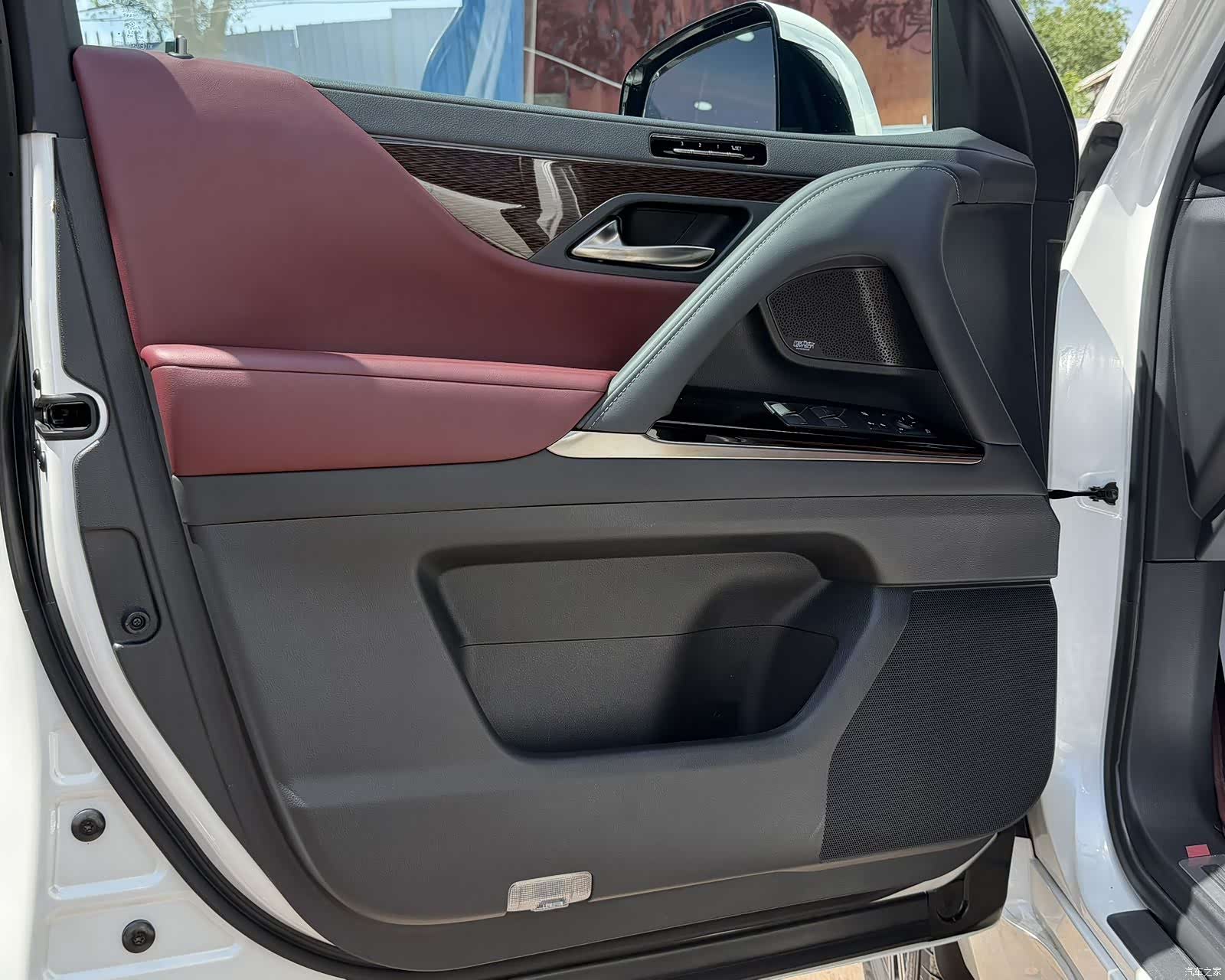 Lexus LX, 2023 все фото