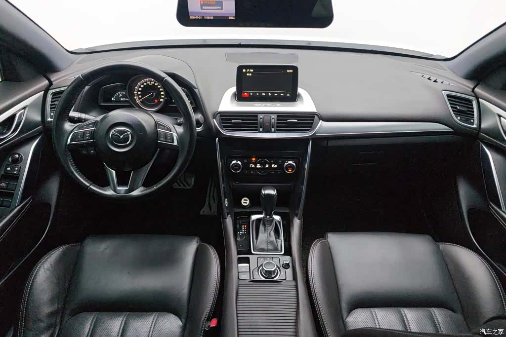 Mazda CX-4, 2016 12