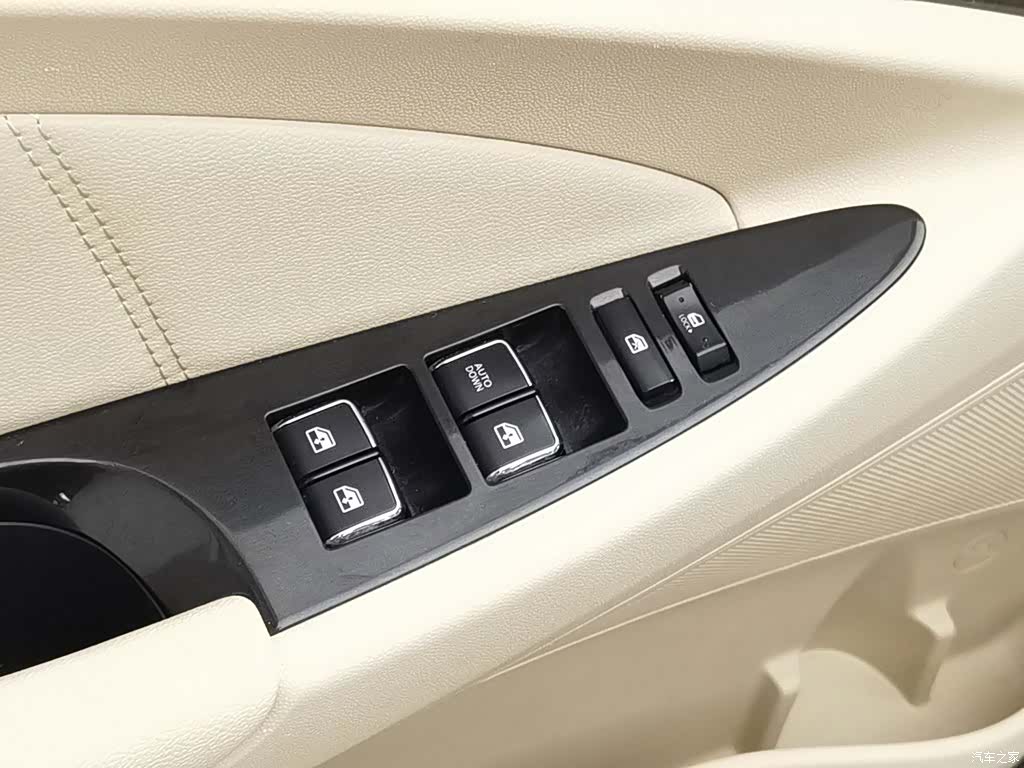 Changan Eado, 2016 9