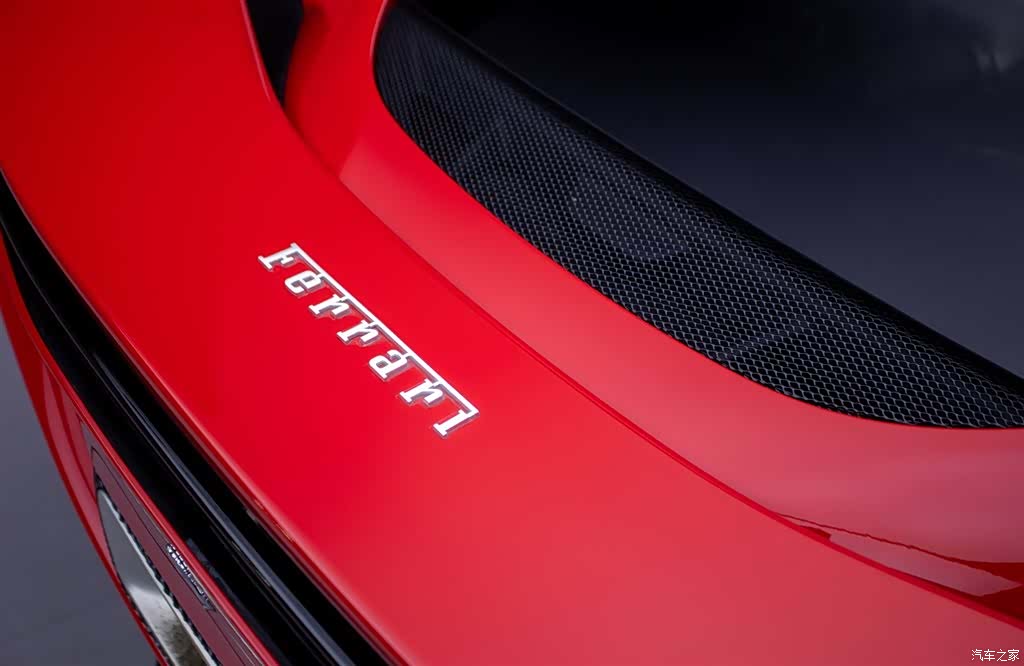 Ferrari 296, 2023 10