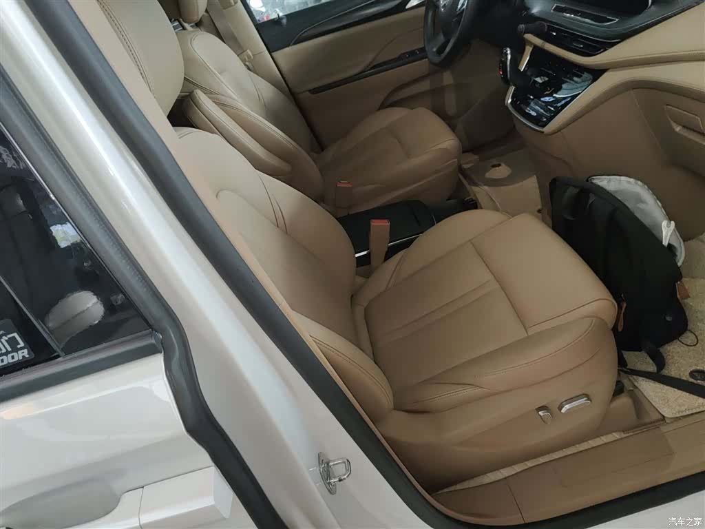 Buick GL8, 2021 20