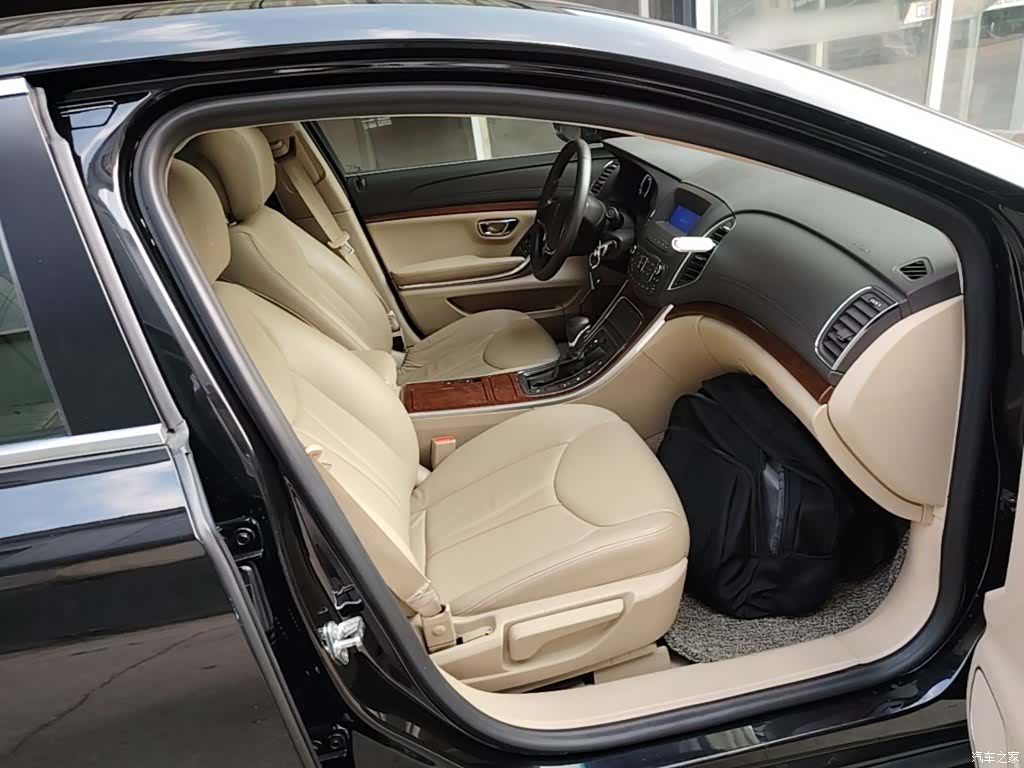 Roewe 950, 2015 25