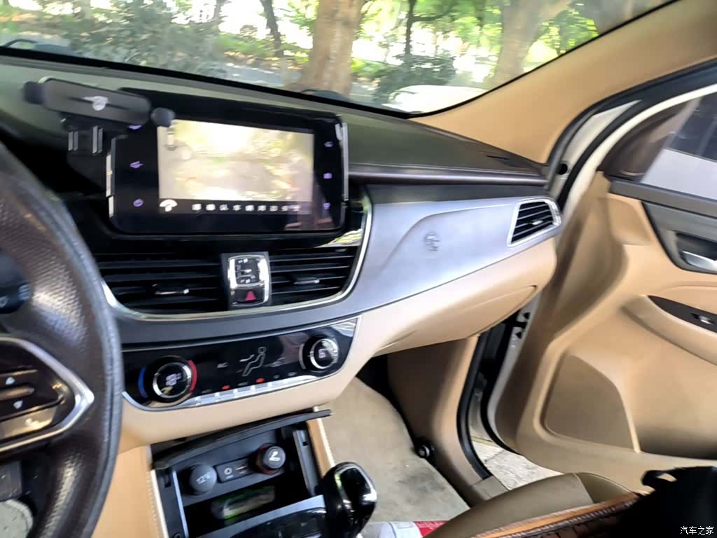 Wuling 730, 2018 13
