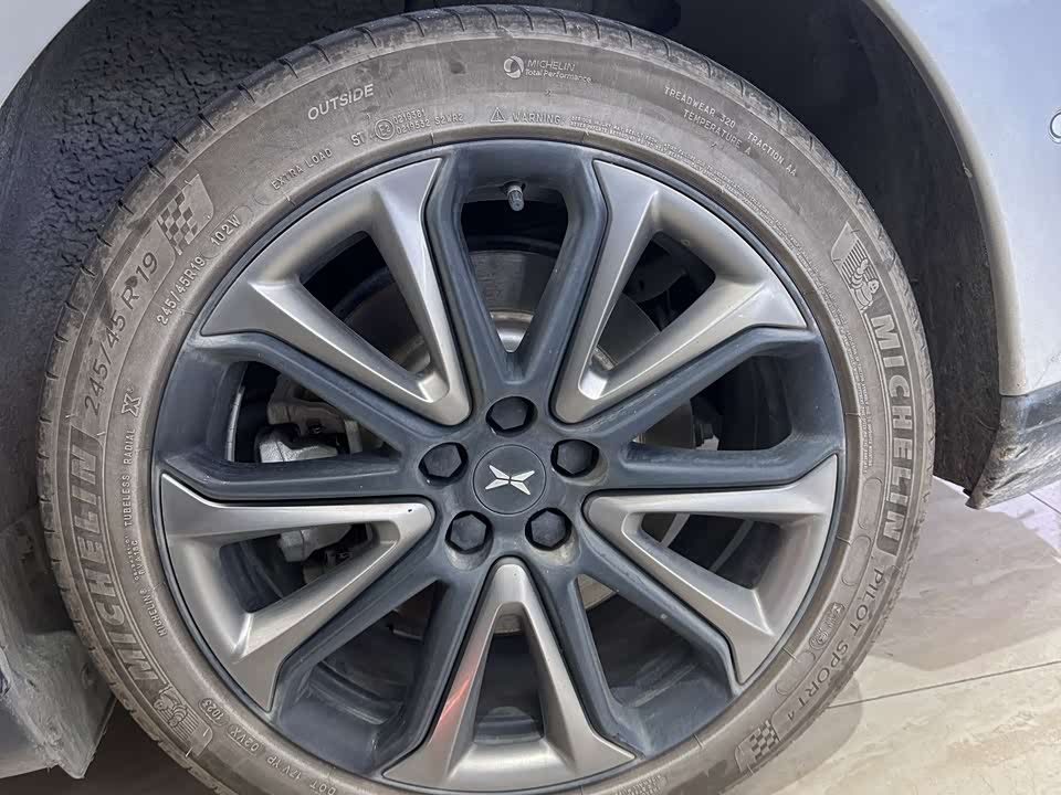 XPENG P7 XPENG P7